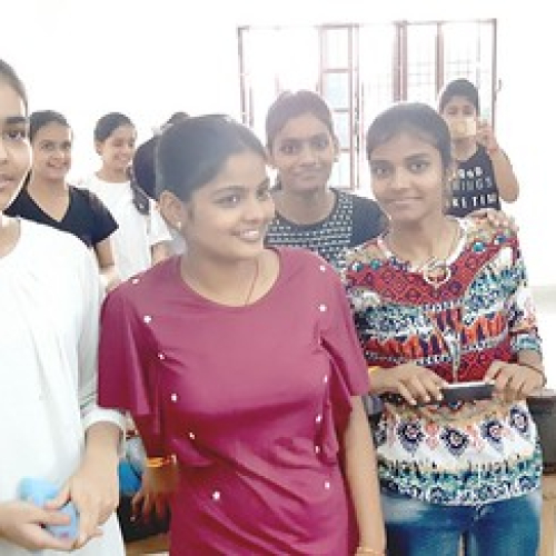 css classes jaunpur - image gallery - 8 • <a style="font-size:0.8em;" href="http://www.flickr.com/photos/182152619@N06/48100437176/" target="_blank">View on Flickr</a>